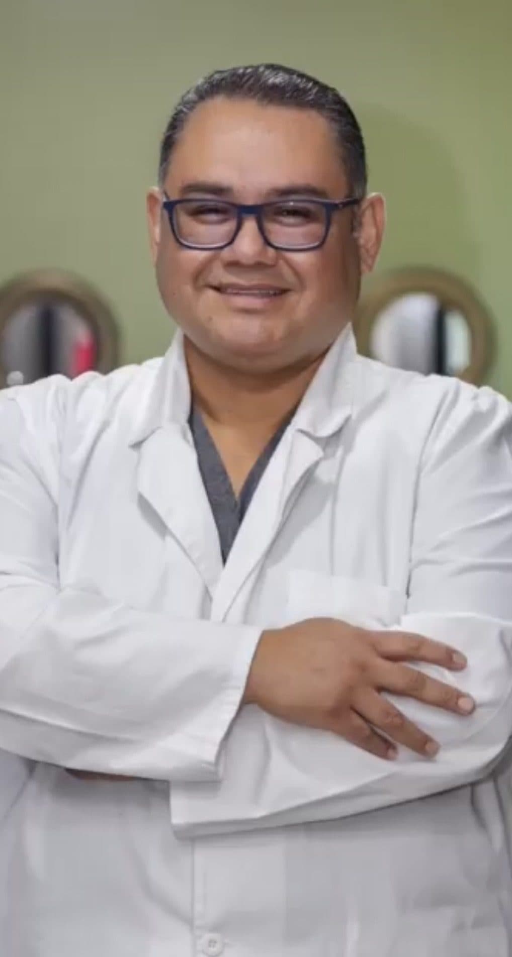 Dr. Juan Rodríguez Cervantes, Neurosurgery · spine surgery support